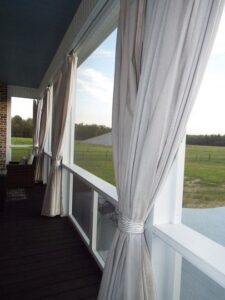 No-Sew Heavy-Duty Curtains Image